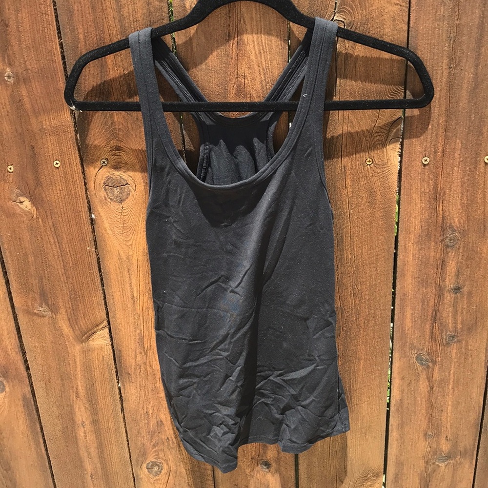 Black lululemon tank